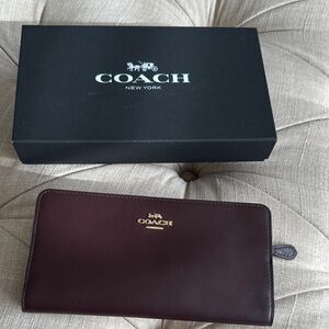 listing-status-banner